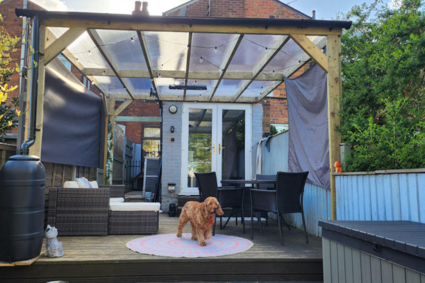 Gazebos vs Pergolas: Which is Right for Your Outdoor Space?